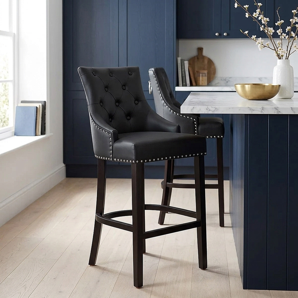 Sgabello Pelle Rigenerata Legno - Ascot Nero