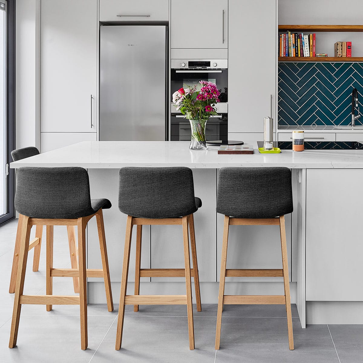 Sgabello Tessuto Legno - Drift Grigio scuro