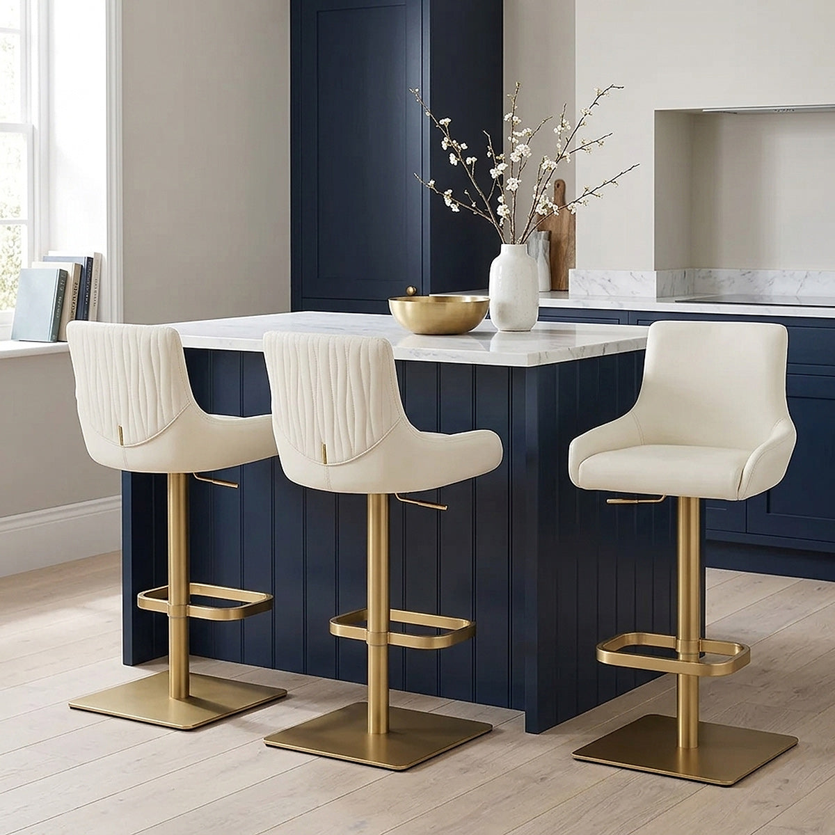Sgabello Oro Spazzolato - Olivia Crema